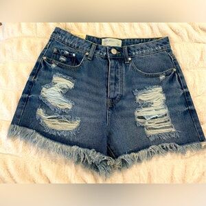 Banjara jean shorts size 7/27 NWT